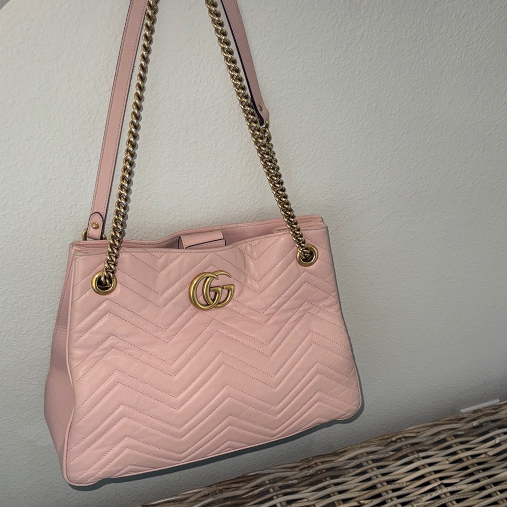 Gucci GG Marmont Pink Chevron Leather Shoulder Bag Medium Chain - Picture 7 of 7